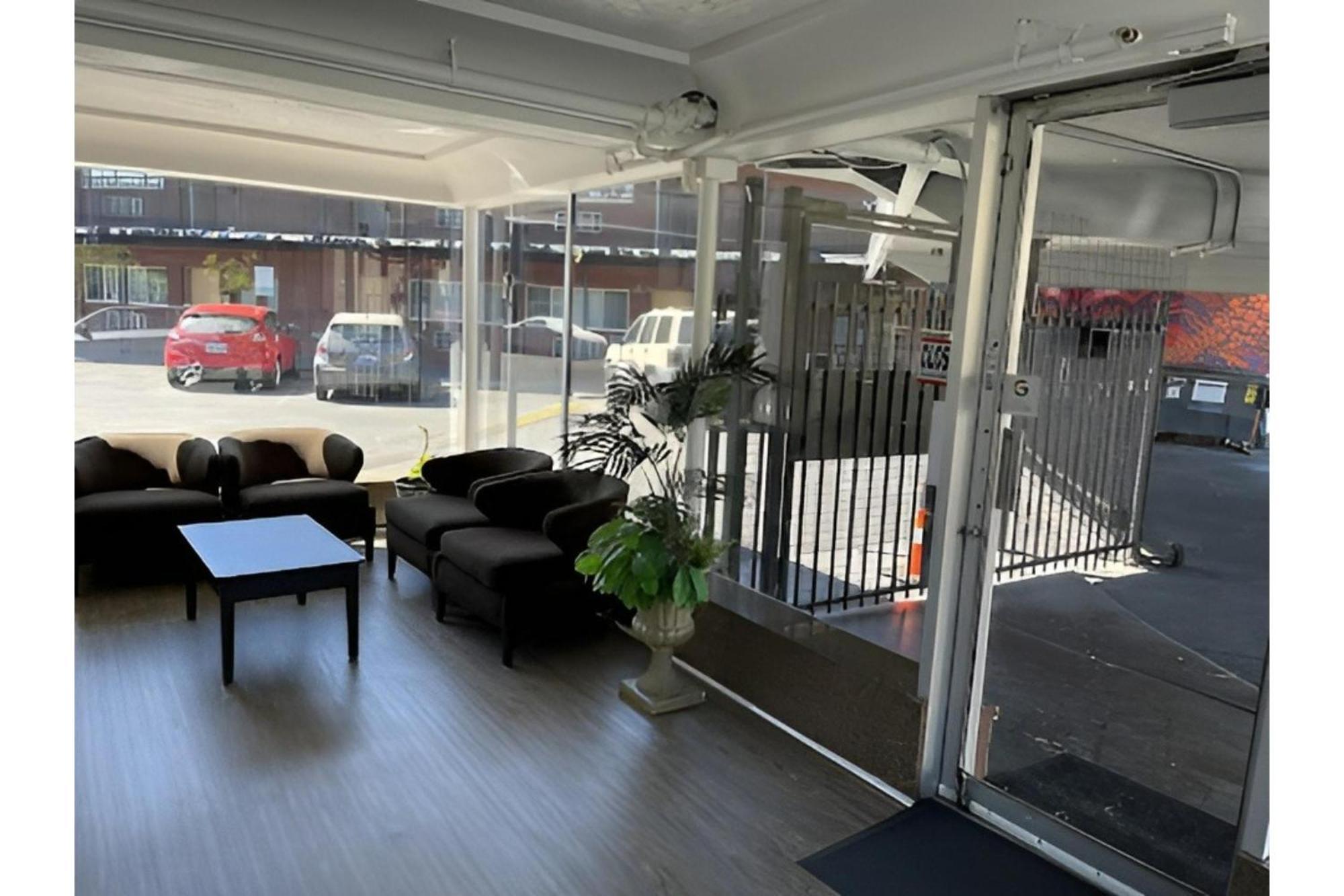 Banfield Studios By Oyo Portland Or Exterior photo